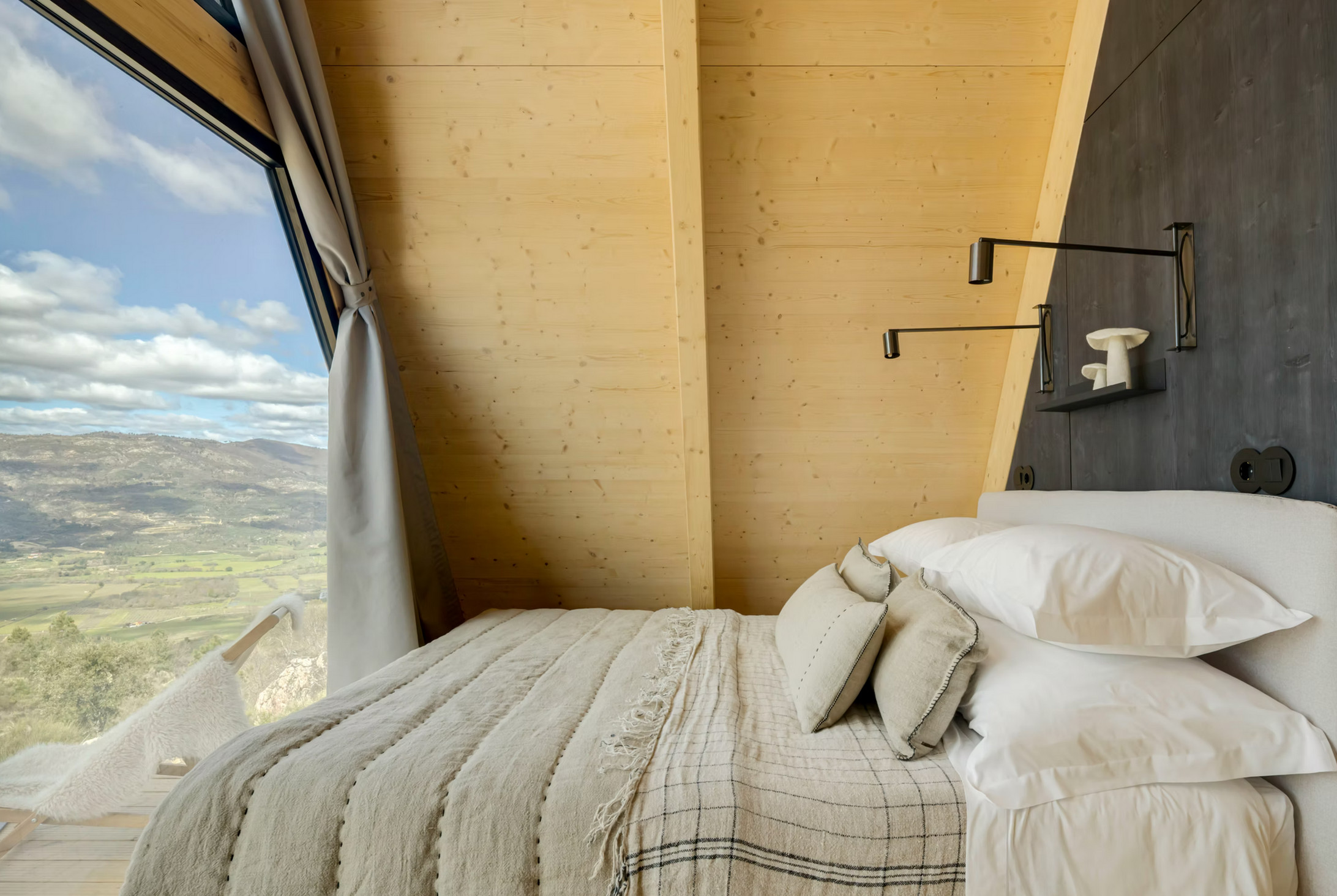 chambre petite maison A-Frame au Portugal The Vagar Country House chambre petite maison A-Frame au Portugal The Vagar Country House