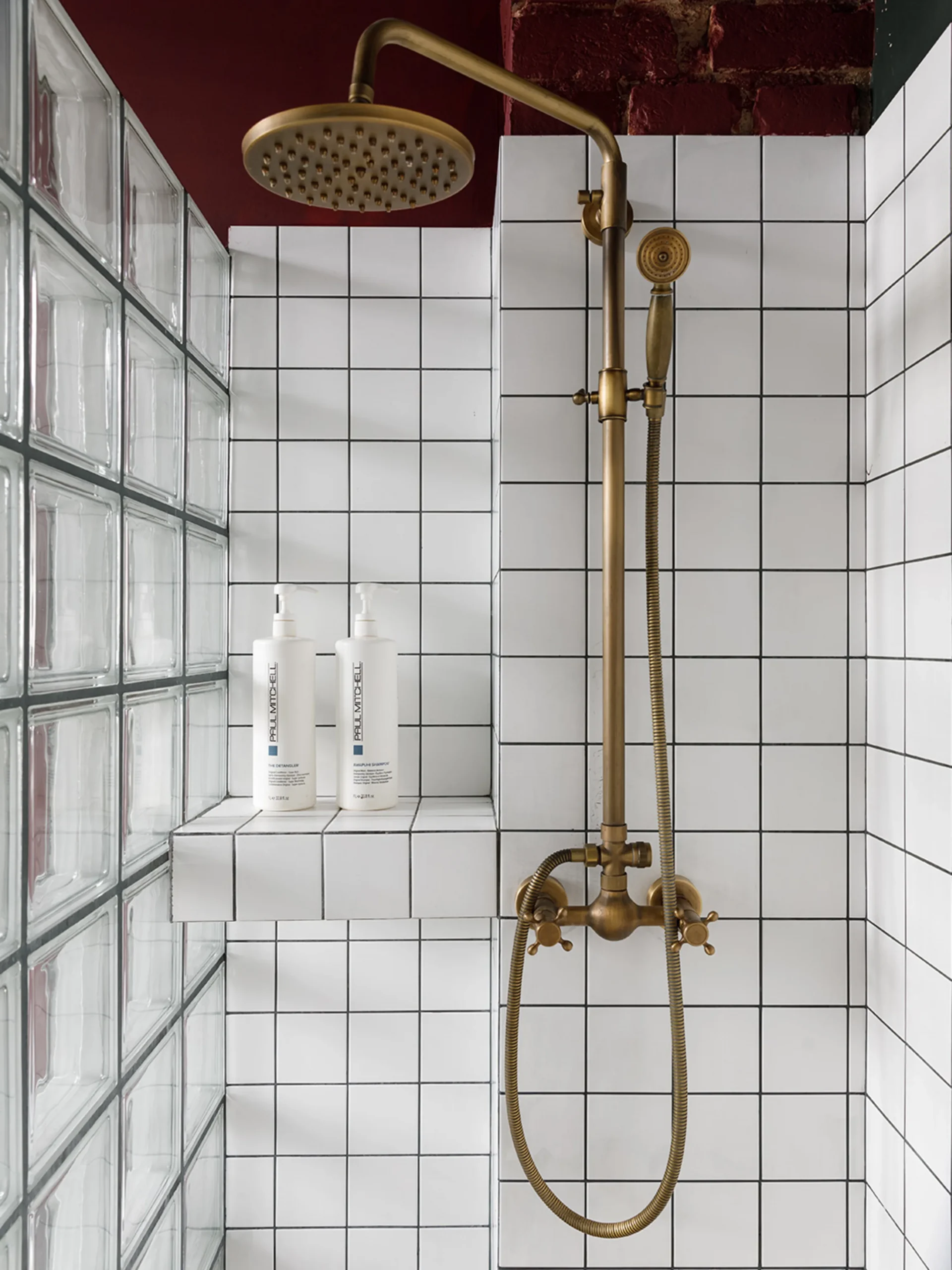 salle de bain briques de verre décoration contemporaine studio 38m2 salle de bain briques de verre décoration contemporaine studio 38m2