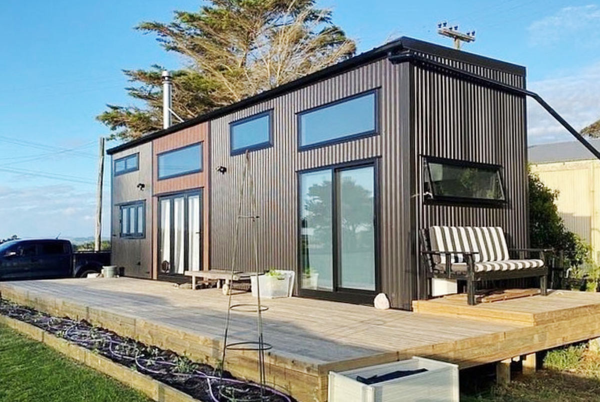 Napoli petite maison 20m2 livrable en France inspirée par les containers par Tiny House Pro Napoli petite maison 20m2 livrable en France inspirée par les containers par Tiny House Pro