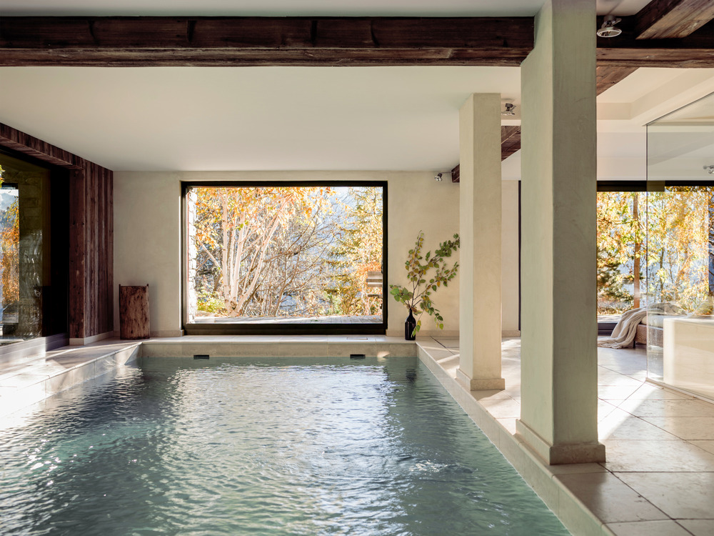 piscine intérieure