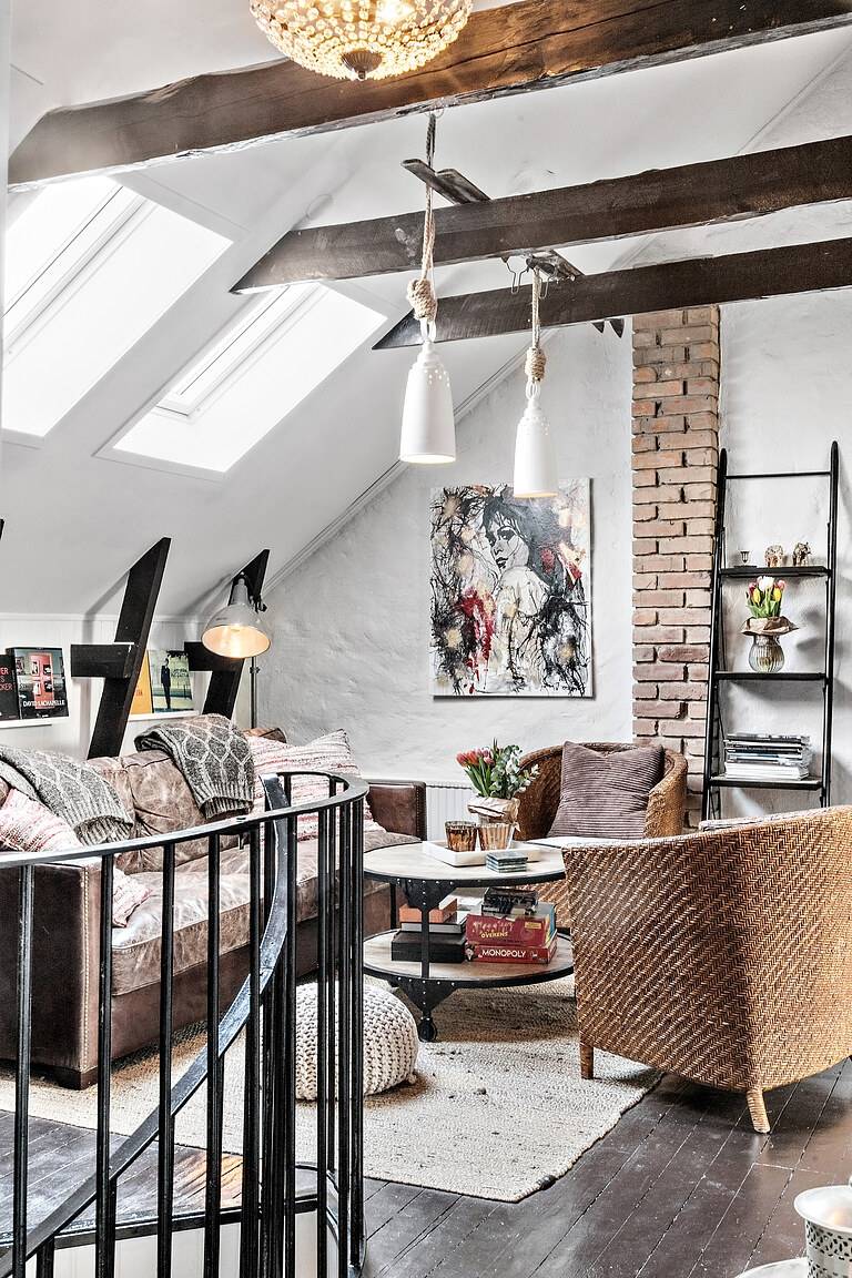 salon avec escalier colimaçon appartement en triplex décoration scandinave et industrielle salon avec escalier colimaçon appartement en triplex décoration scandinave et industrielle