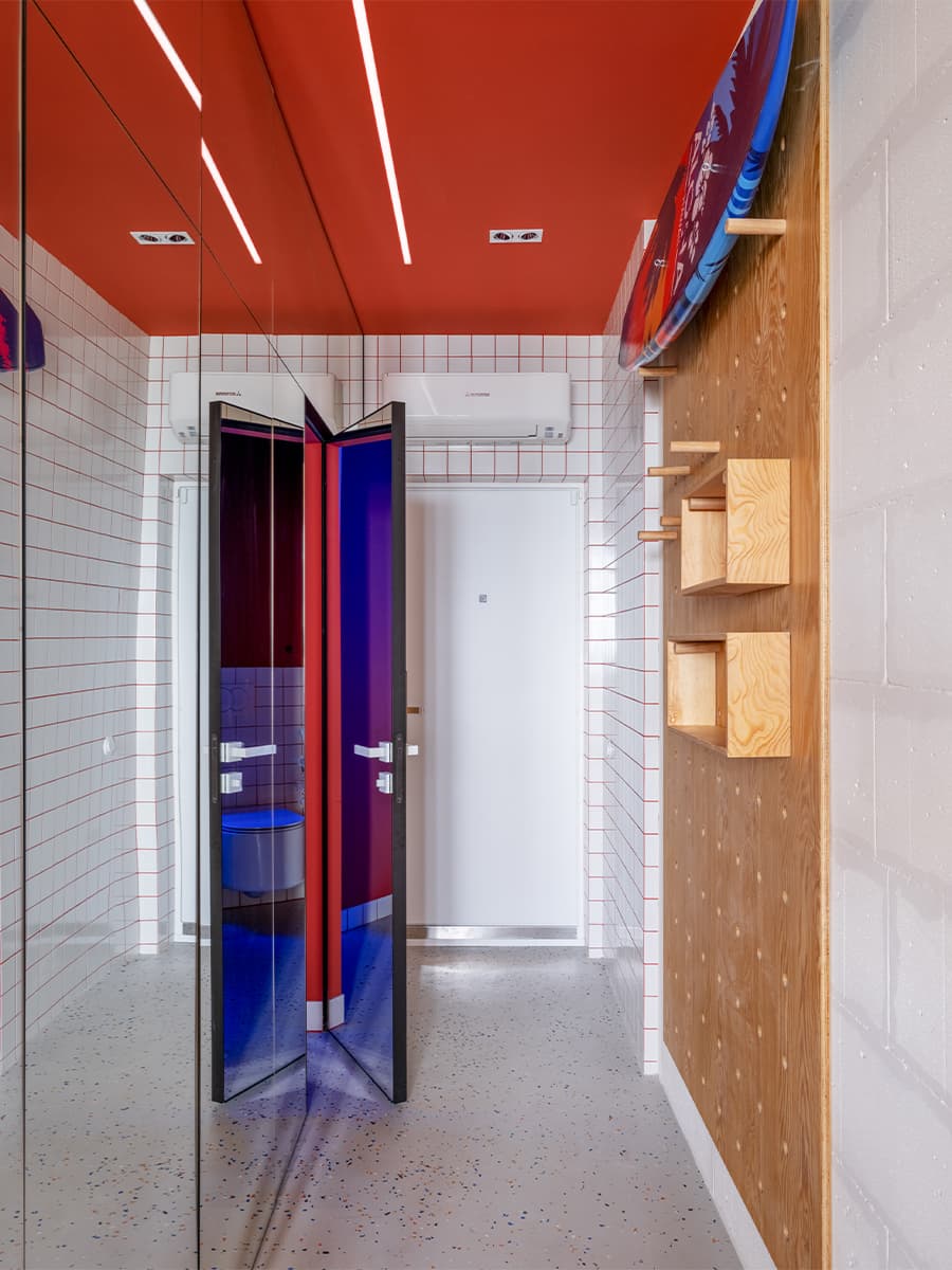 entrée avec placard miroir studio 25m2 entrée avec placard miroir studio 25m2