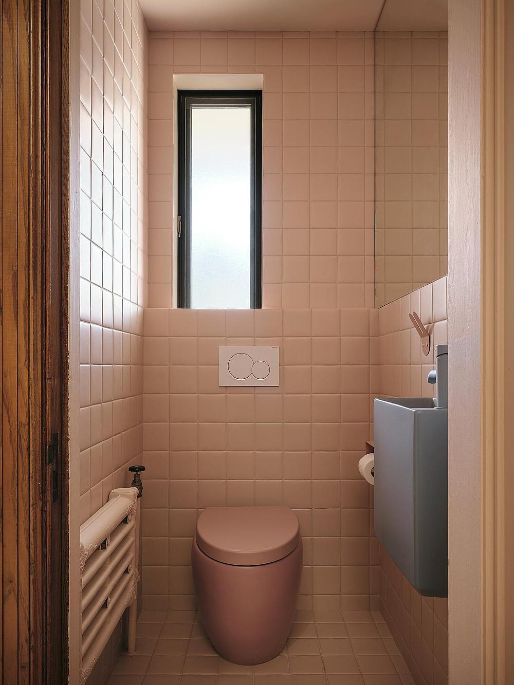 toilettes wc murs rose maison Montréal toilettes wc murs rose maison Montréal