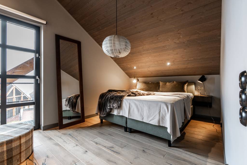 chambre mansardée plafond bois chambre mansardée plafond bois