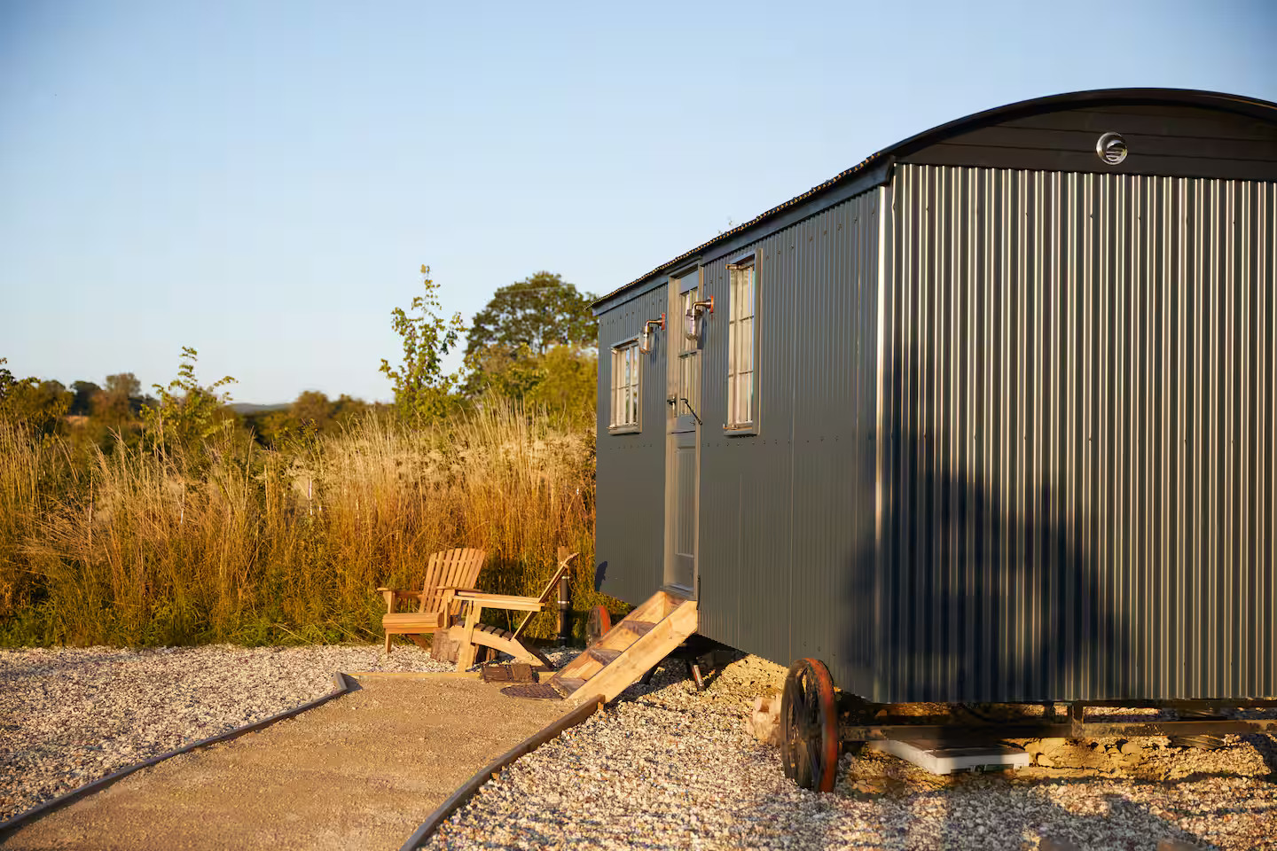 tiny house roulotte style cabane de berger tiny house roulotte style cabane de berger