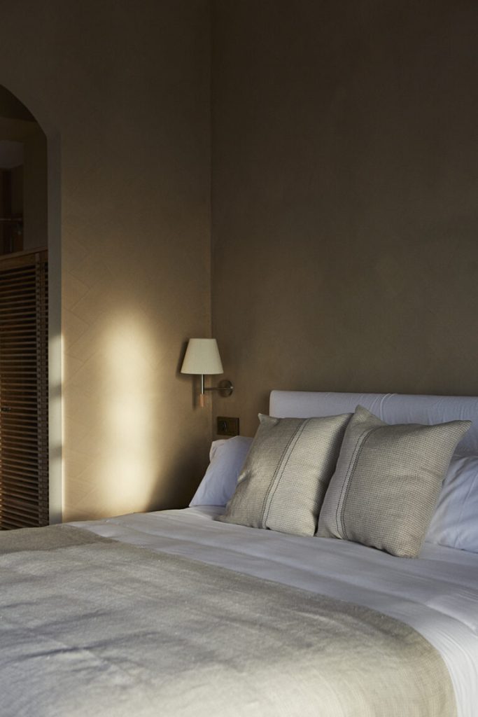 chambre décoration contemporaine villa Mendi Argia