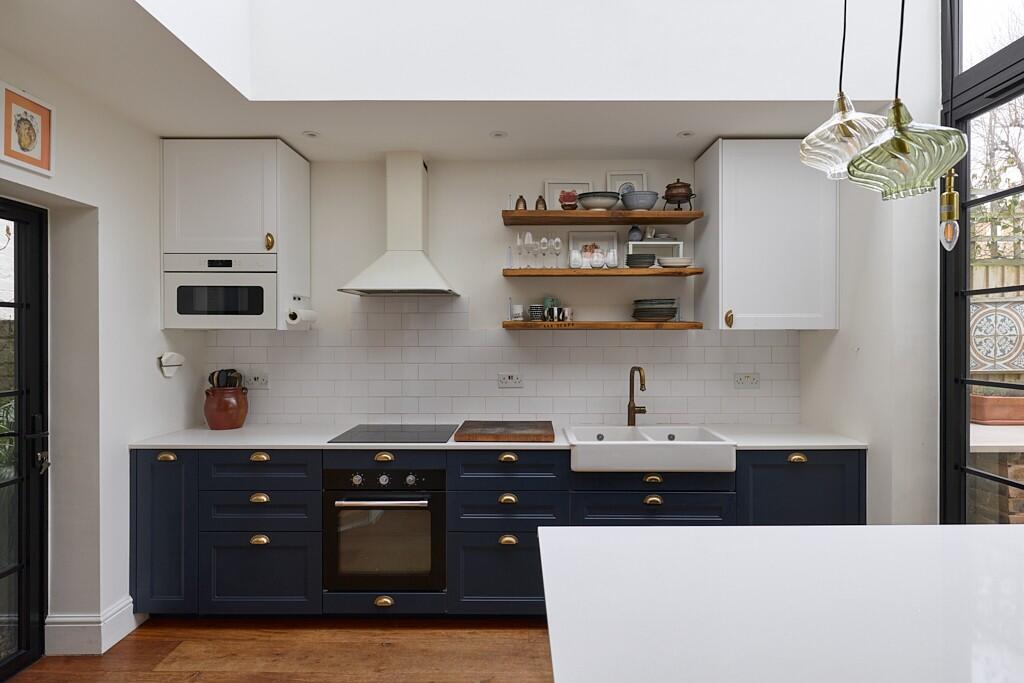 cuisine shaker appartement avec jardin Londres décoration contemporaine cuisine shaker appartement avec jardin Londres décoration contemporaine