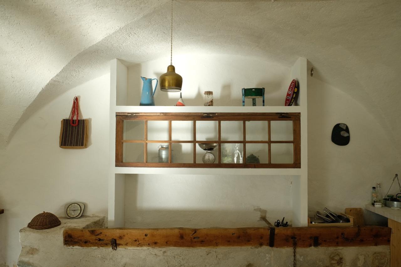 cuisine décoration contemporaine ancienne ferme rénovée Vercors Les Écailles cuisine décoration contemporaine ancienne ferme rénovée Vercors Les Écailles