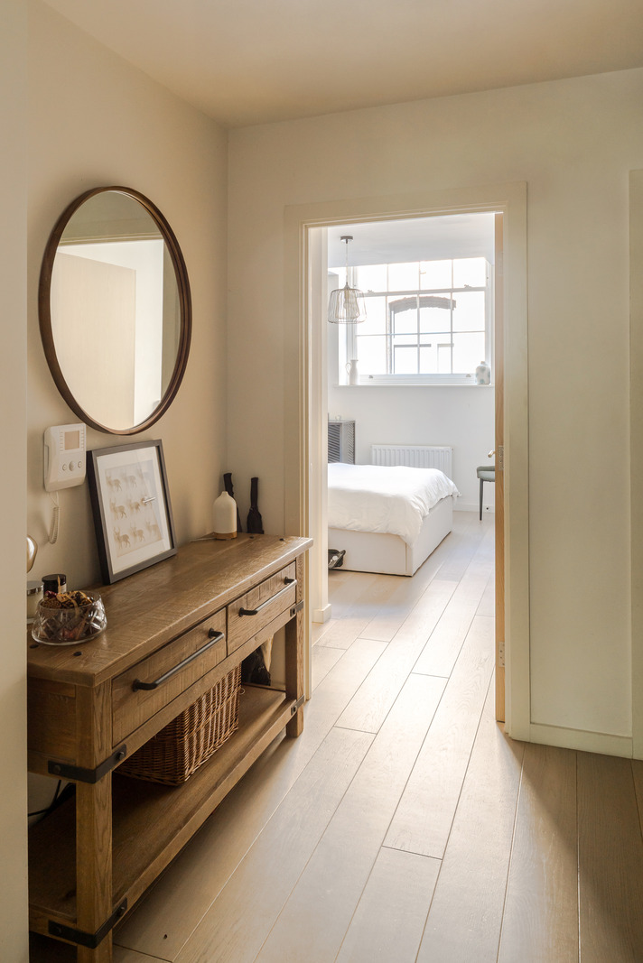 entrée beige décoration contemporaine tons naturels appartement avec terrasse Londres entrée beige décoration contemporaine tons naturels appartement avec terrasse Londres