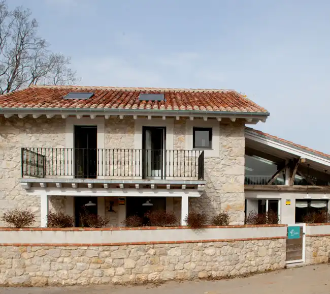 maison ancienne en pierres rénovée en Espagne maison ancienne en pierres rénovée en Espagne