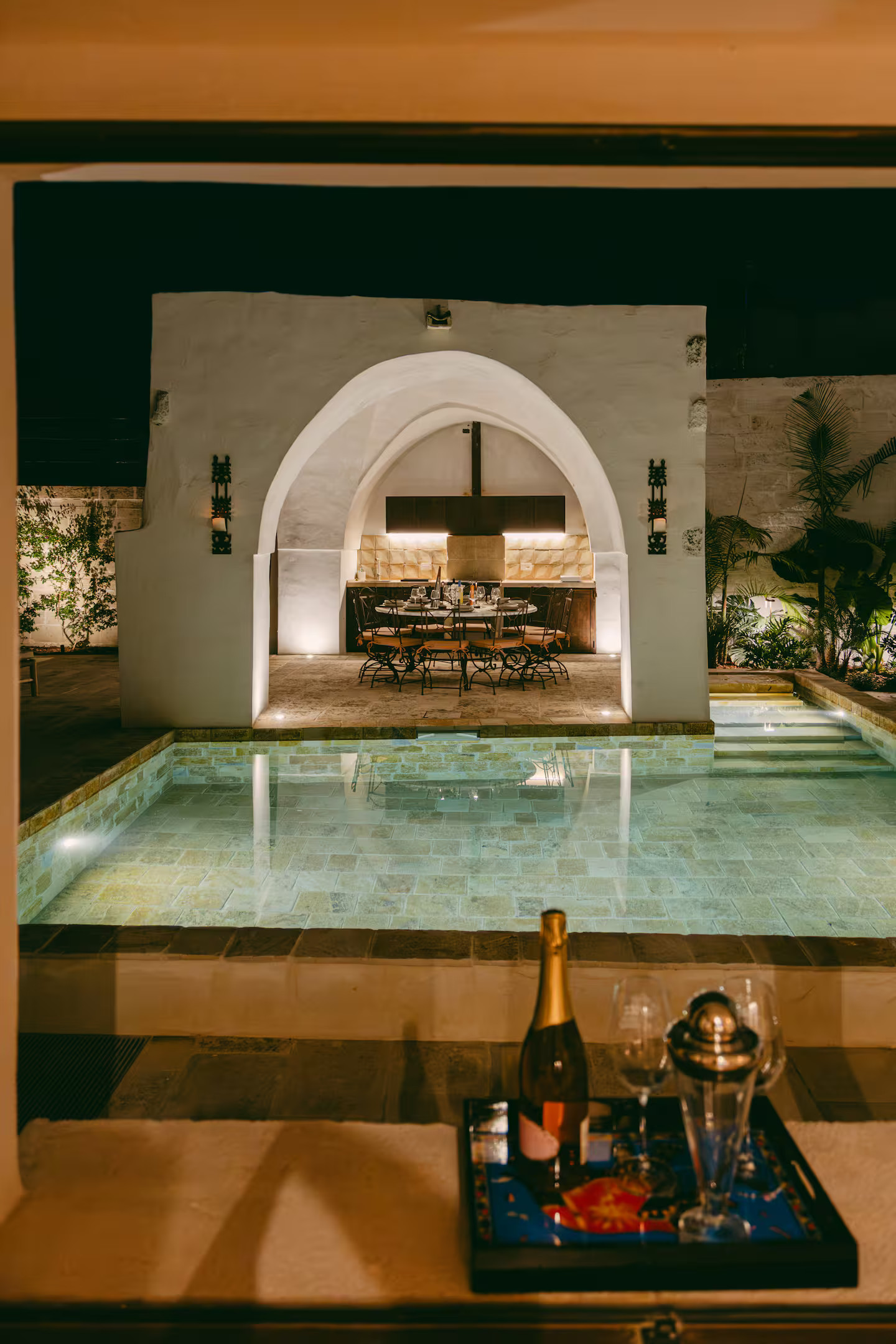 terrasse avec piscine en pierre masseria du 18e siècle rénovée Masseria Gemini Pouilles terrasse avec piscine en pierre masseria du 18e siècle rénovée Masseria Gemini Pouilles