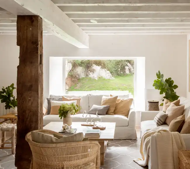 salon avec poutres décoration rustique chic maison rénovée Espagne salon avec poutres décoration rustique chic maison rénovée Espagne