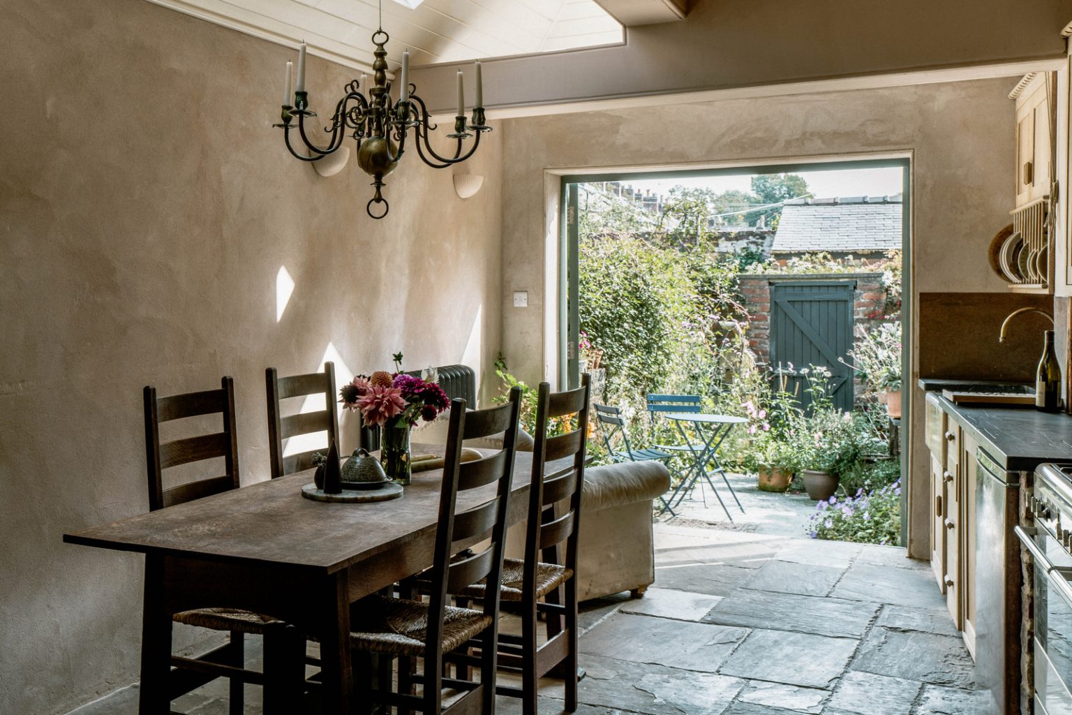 cuisine murs enduits décoration rustique maison rénovée cuisine murs enduits décoration rustique maison rénovée