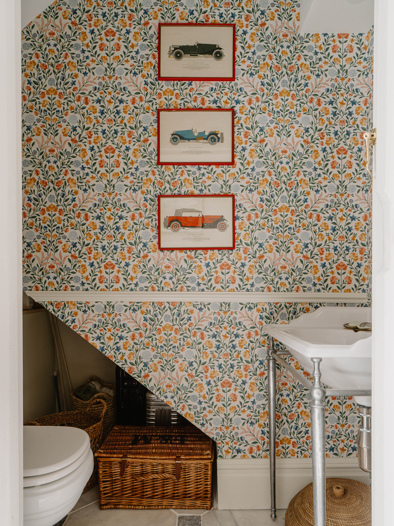 toilettes wc papier peint floral deux-pièces 44m2 Londres décoration rustique chic