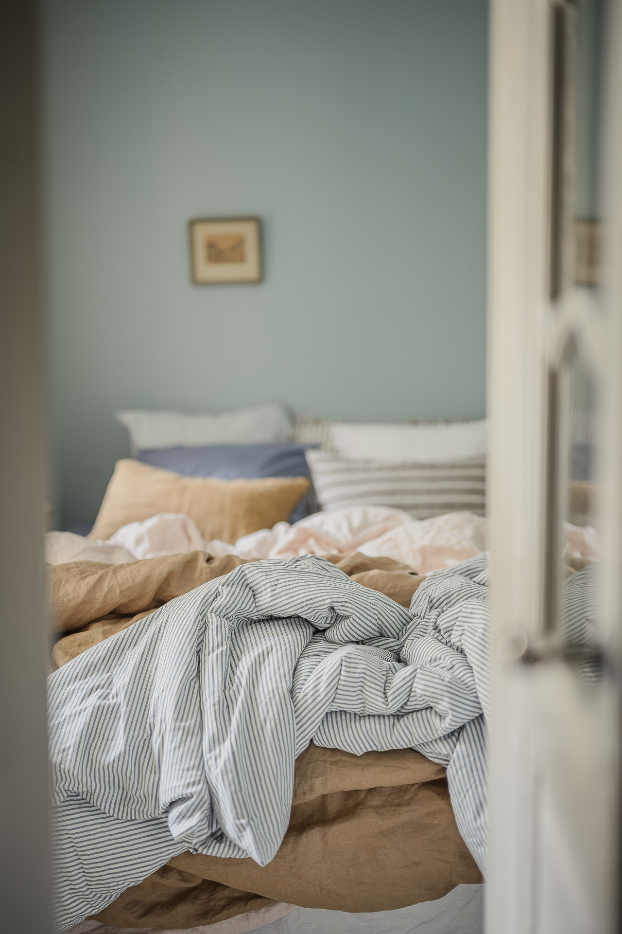 petite chambre mur bleu deux-pièces 52m2 décoration scandinave petite chambre mur bleu deux-pièces 52m2 décoration scandinave