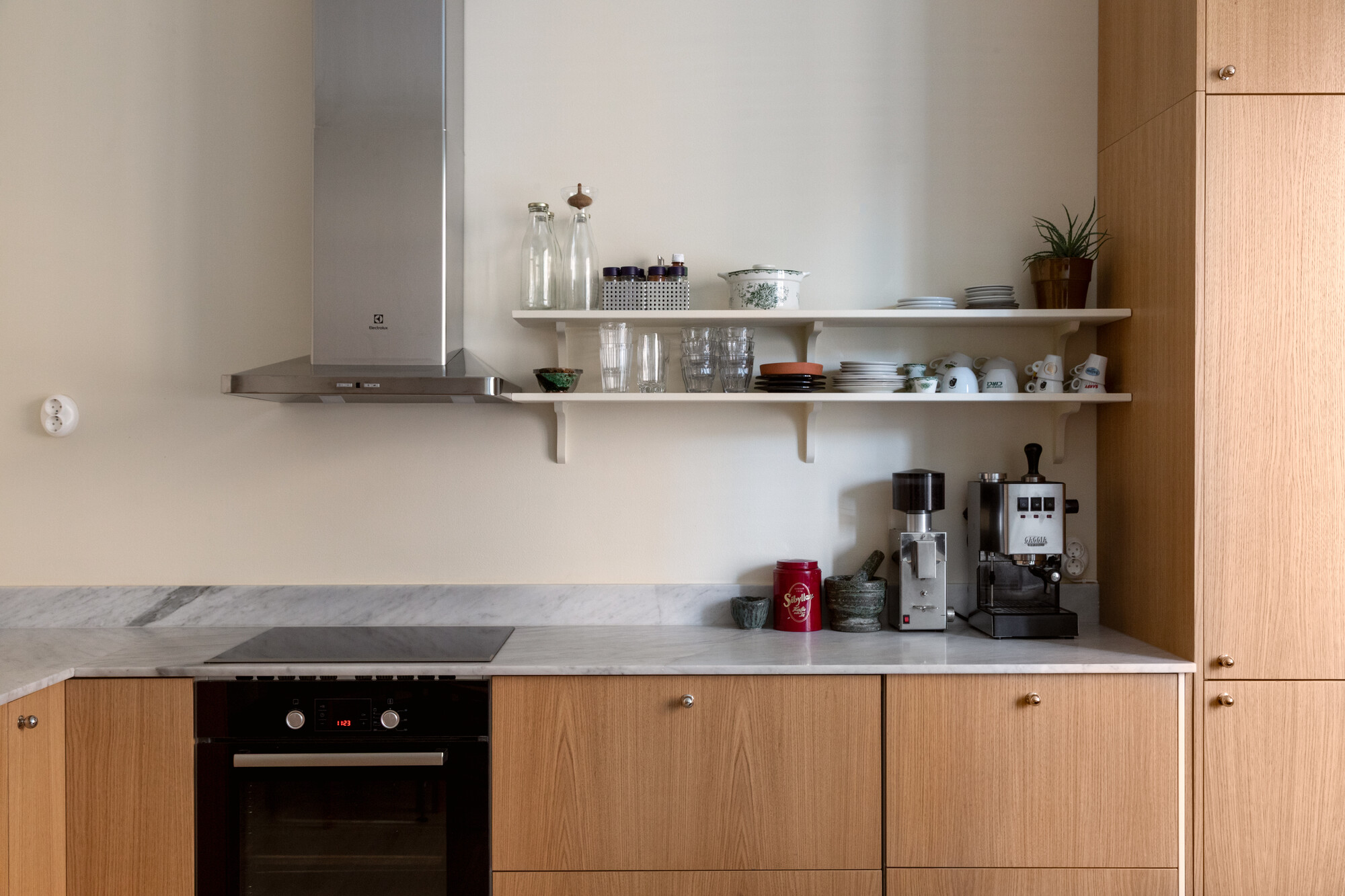cuisine ouverte bois deux-pièces moderne 39m2 cuisine ouverte bois deux-pièces moderne 39m2