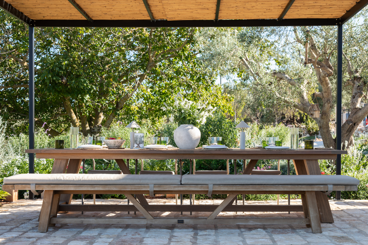 terrasse avec pergola maison Pouilles trulli Otto Cappelli