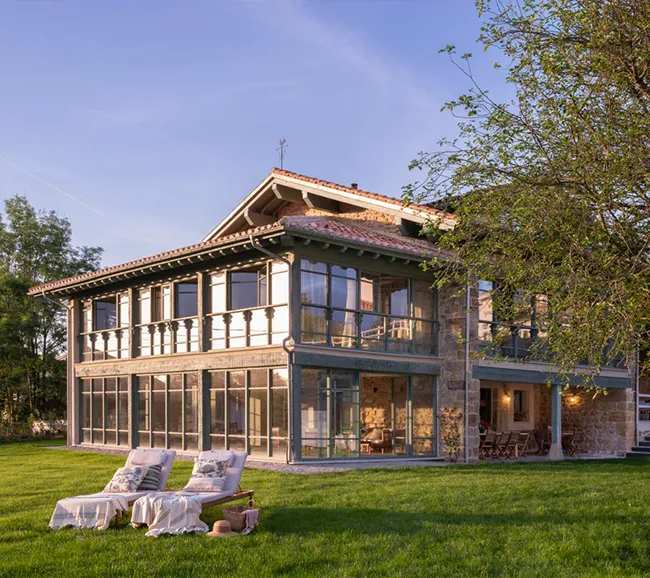 jardin maison centenaire en pierres rénovée "La Bendita" par Wishome