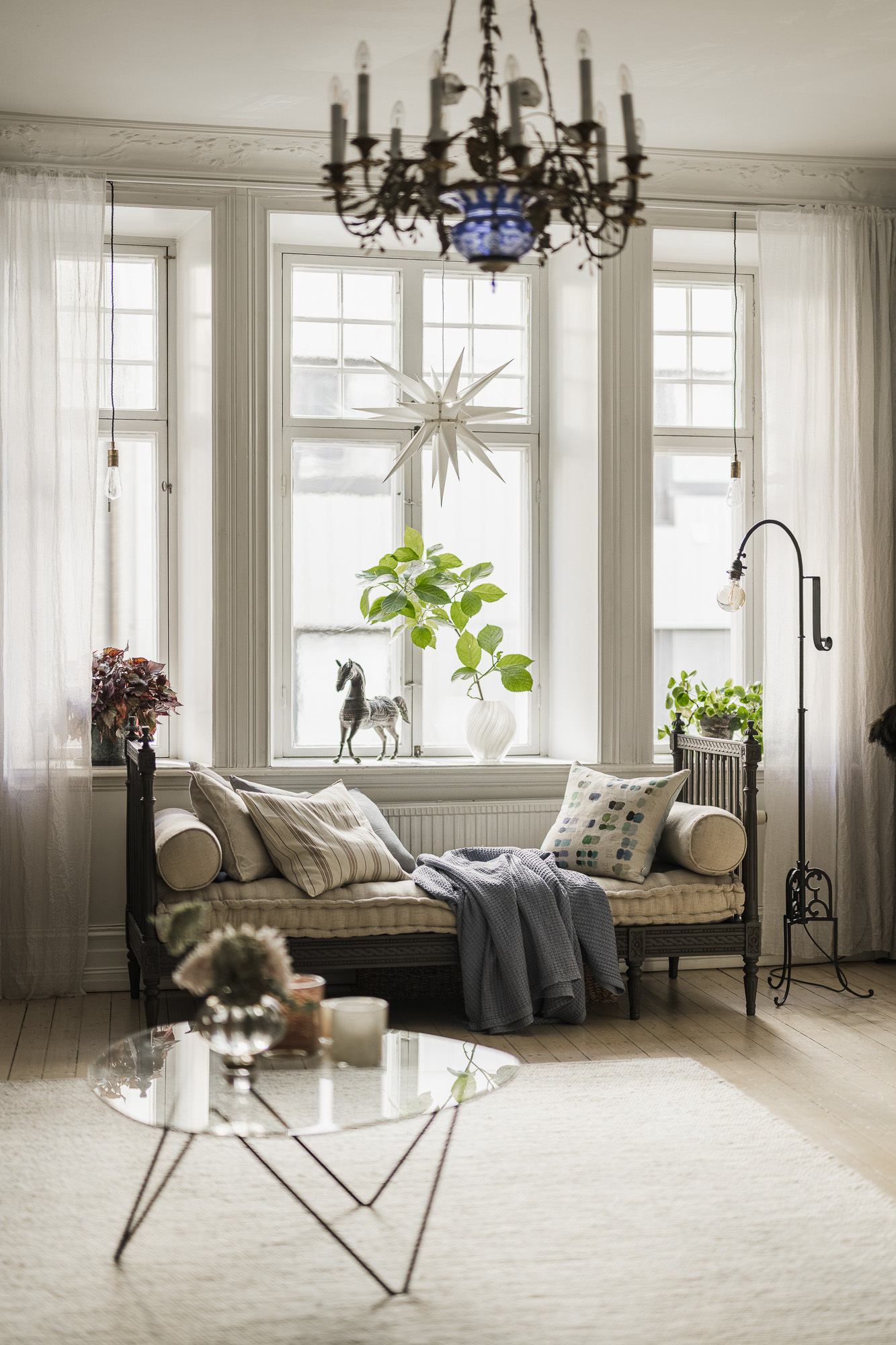 salon décoration scandinave classique chic