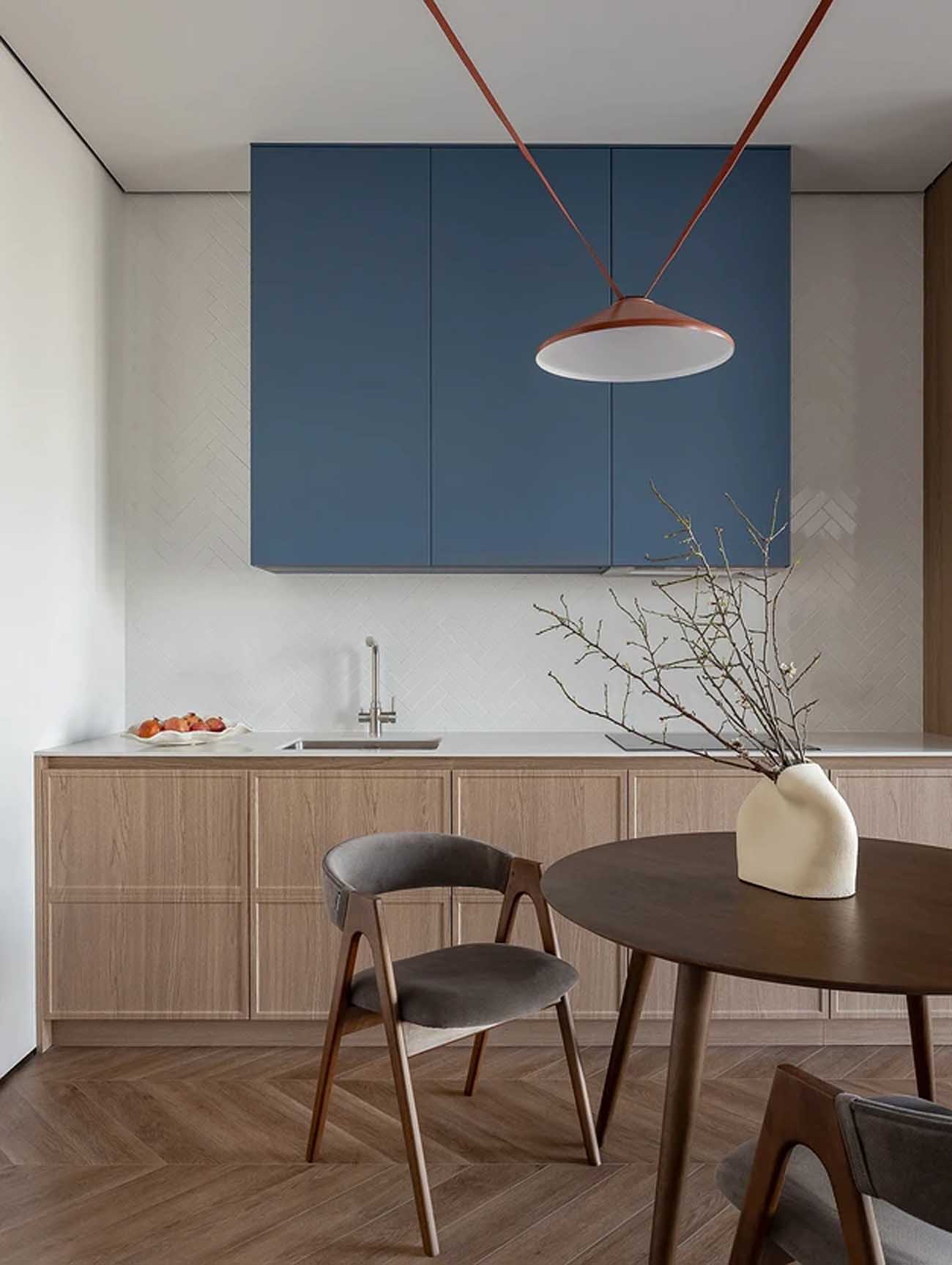 cuisine et salle à manger grand studio 47m2 avec dressing décoration contemporaine cuisine et salle à manger grand studio 47m2 avec dressing décoration contemporaine