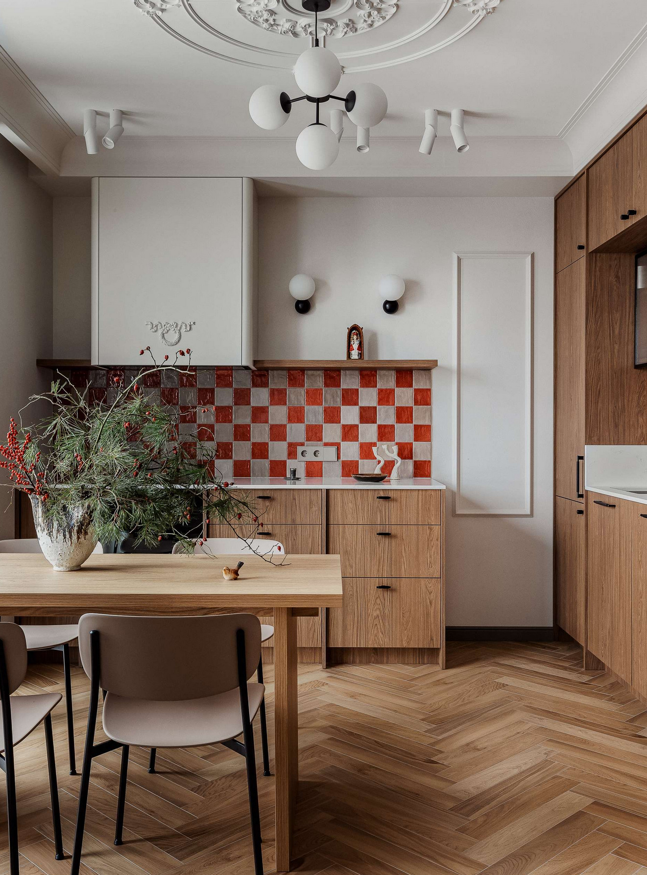 cuisine bois crédence carrelage rouge et gris appartement décoration vintage cuisine bois crédence carrelage rouge et gris appartement décoration vintage