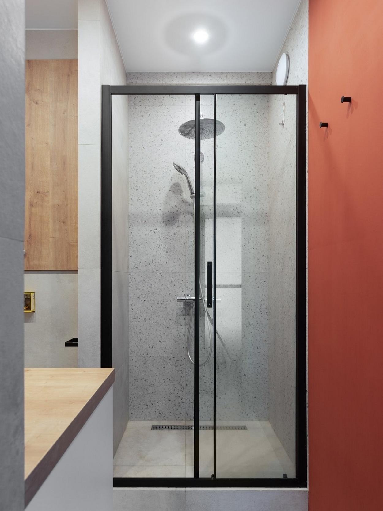 salle de bain grise et rouge moderne salle de bain grise et rouge moderne