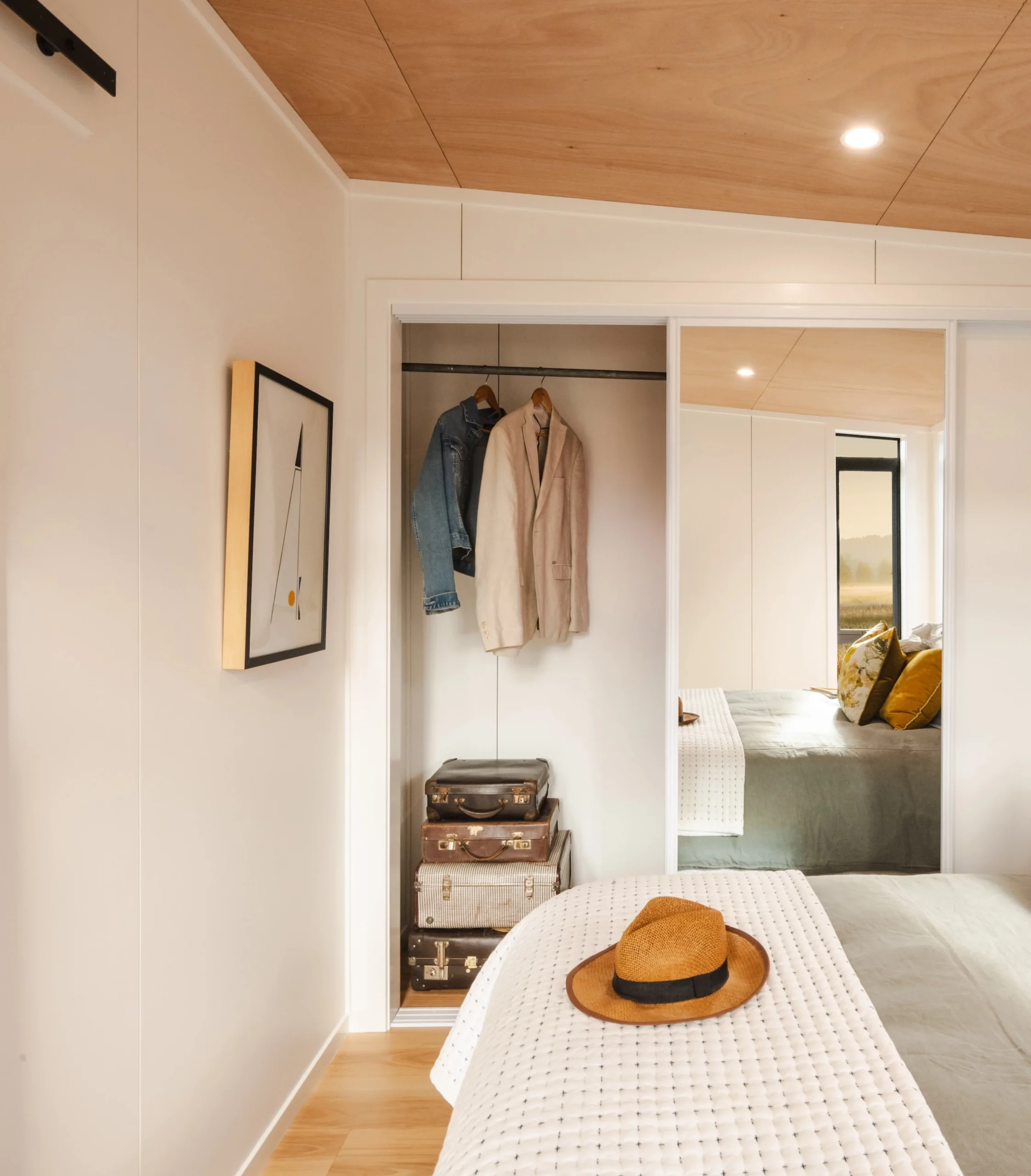 chambre avec placard mini maison 48m2 Abel par South Base Tiny Homes chambre avec placard mini maison 48m2 Abel par South Base Tiny Homes