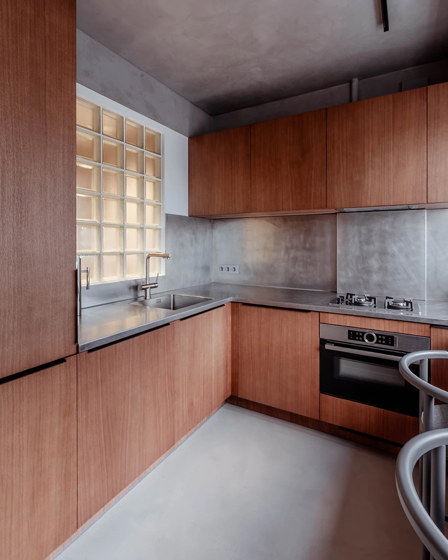 cuisine design bois studio 40m2 décoration contemporaine bois et gris cuisine design bois studio 40m2 décoration contemporaine bois et gris