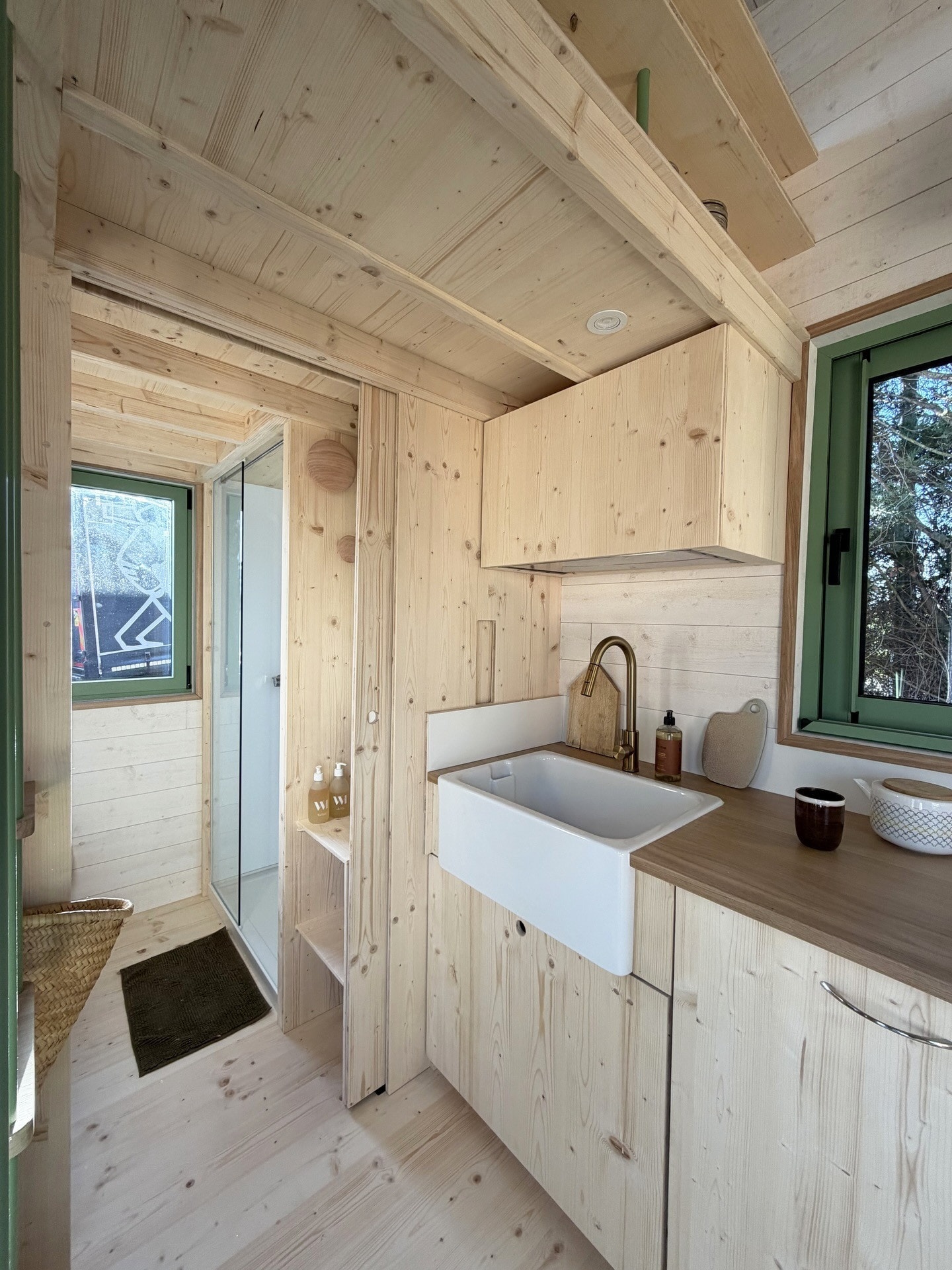 tiny house française pour 4 avec mezzanine tiny house française pour 4 avec mezzanine