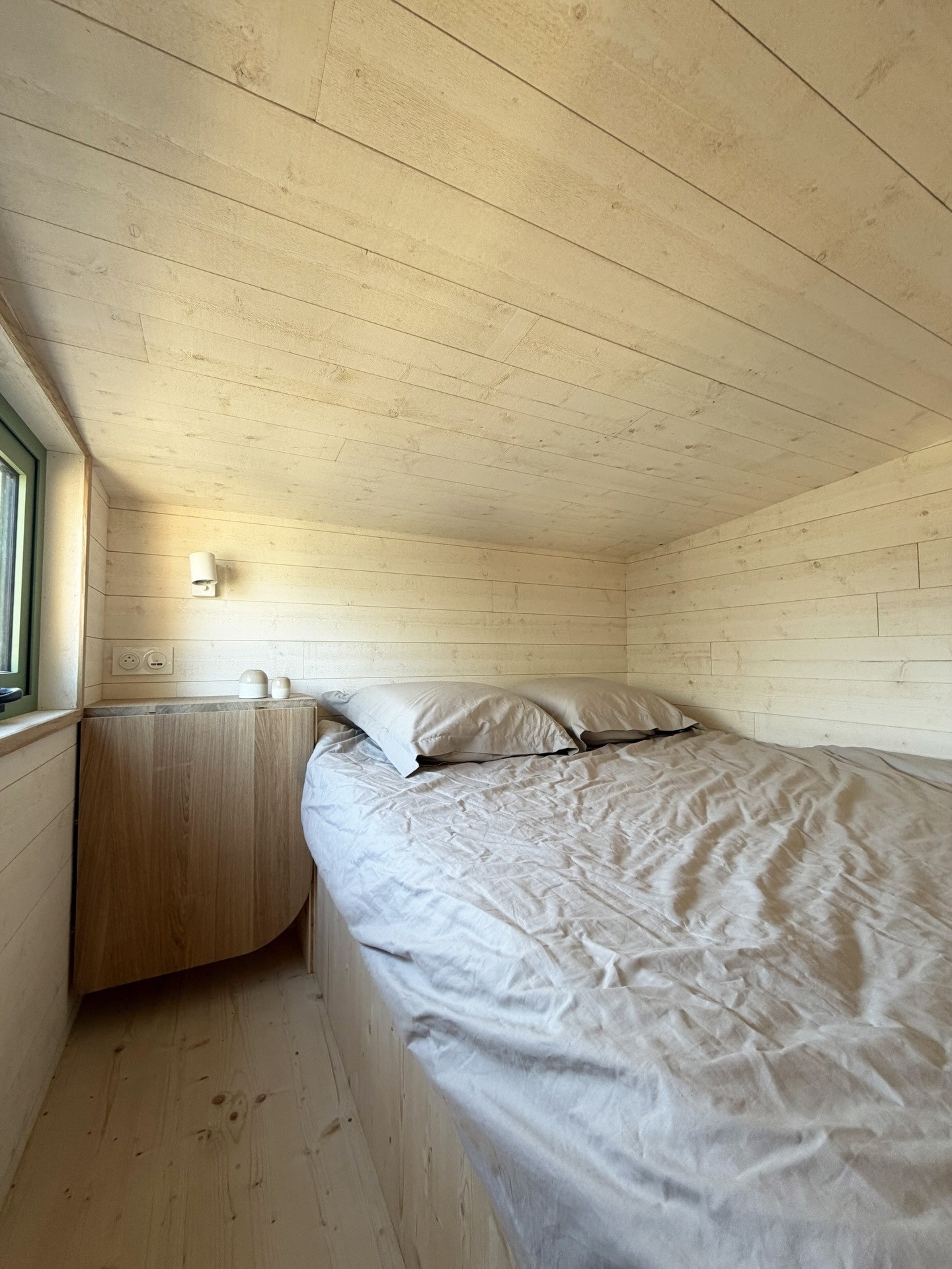 tiny house française pour 4 avec mezzanine tiny house française pour 4 avec mezzanine