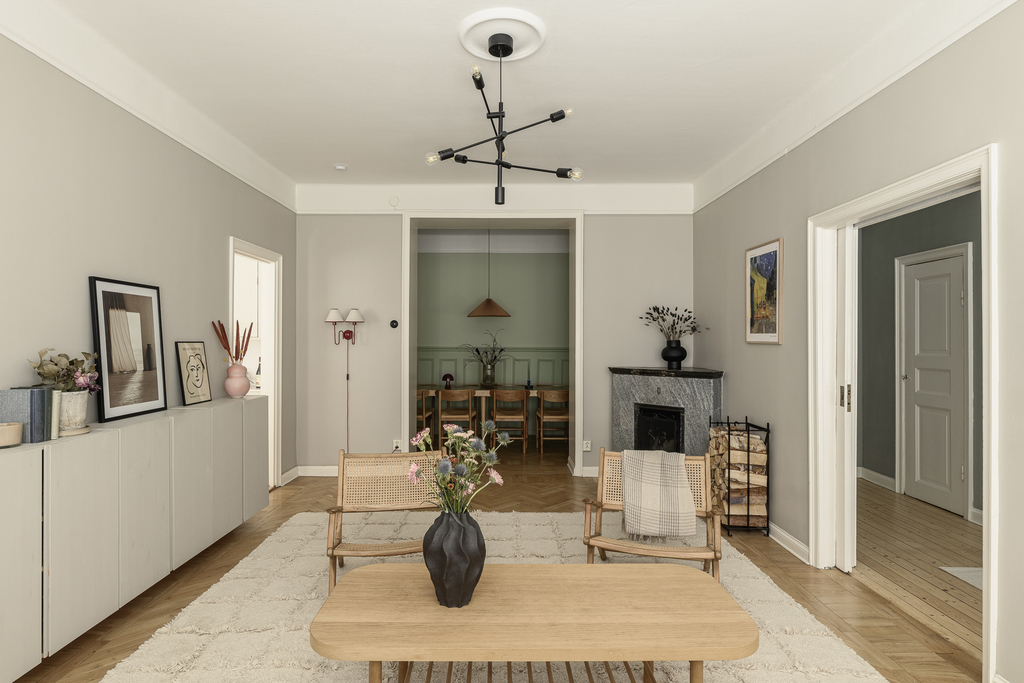 salon beige et bois avec cheminée décoration scandinave