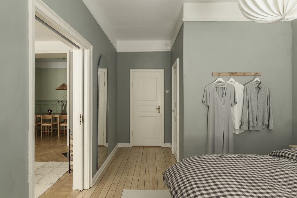 chambre murs verts décoration scandinave