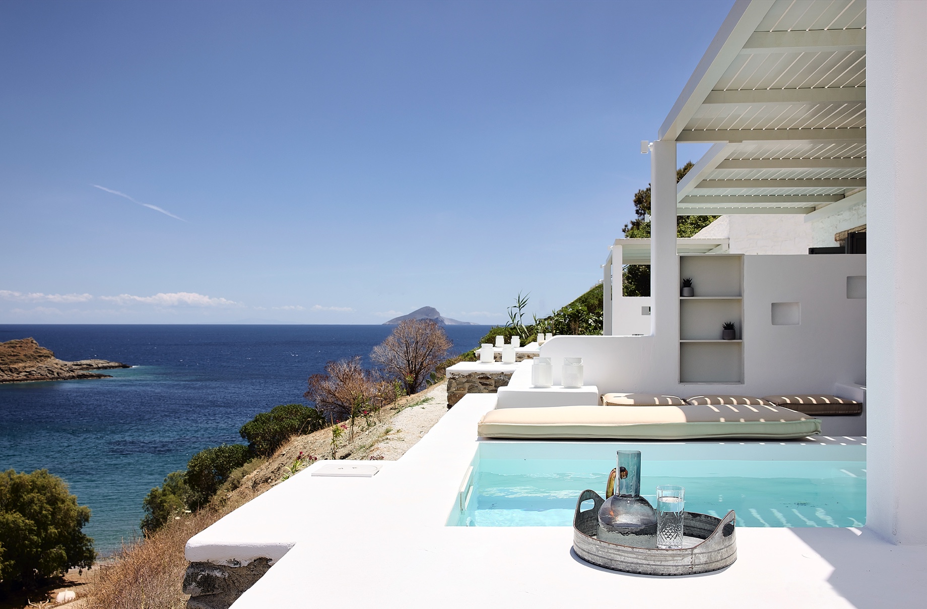 terrasse mini maison grecque de 40m2 avec piscine et vue mer terrasse mini maison grecque de 40m2 avec piscine et vue mer