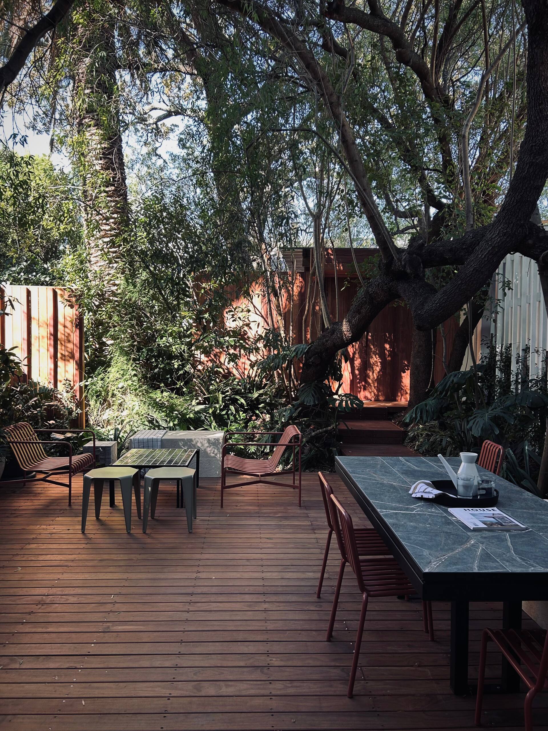 terrasse with wooden floor