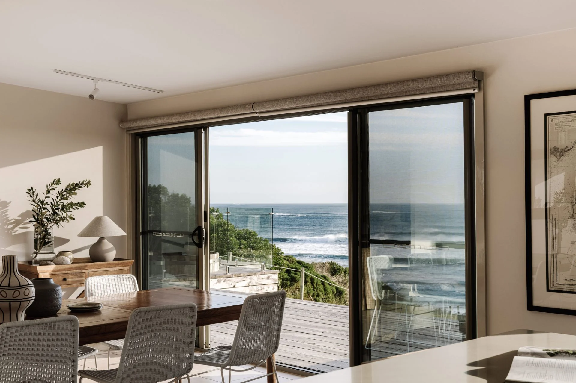 salle à manger décoration naturelle maison contemporaine en bois face à l salle à manger décoration naturelle maison contemporaine en bois face à l'océan Austral Shore House King Island Tasmanie