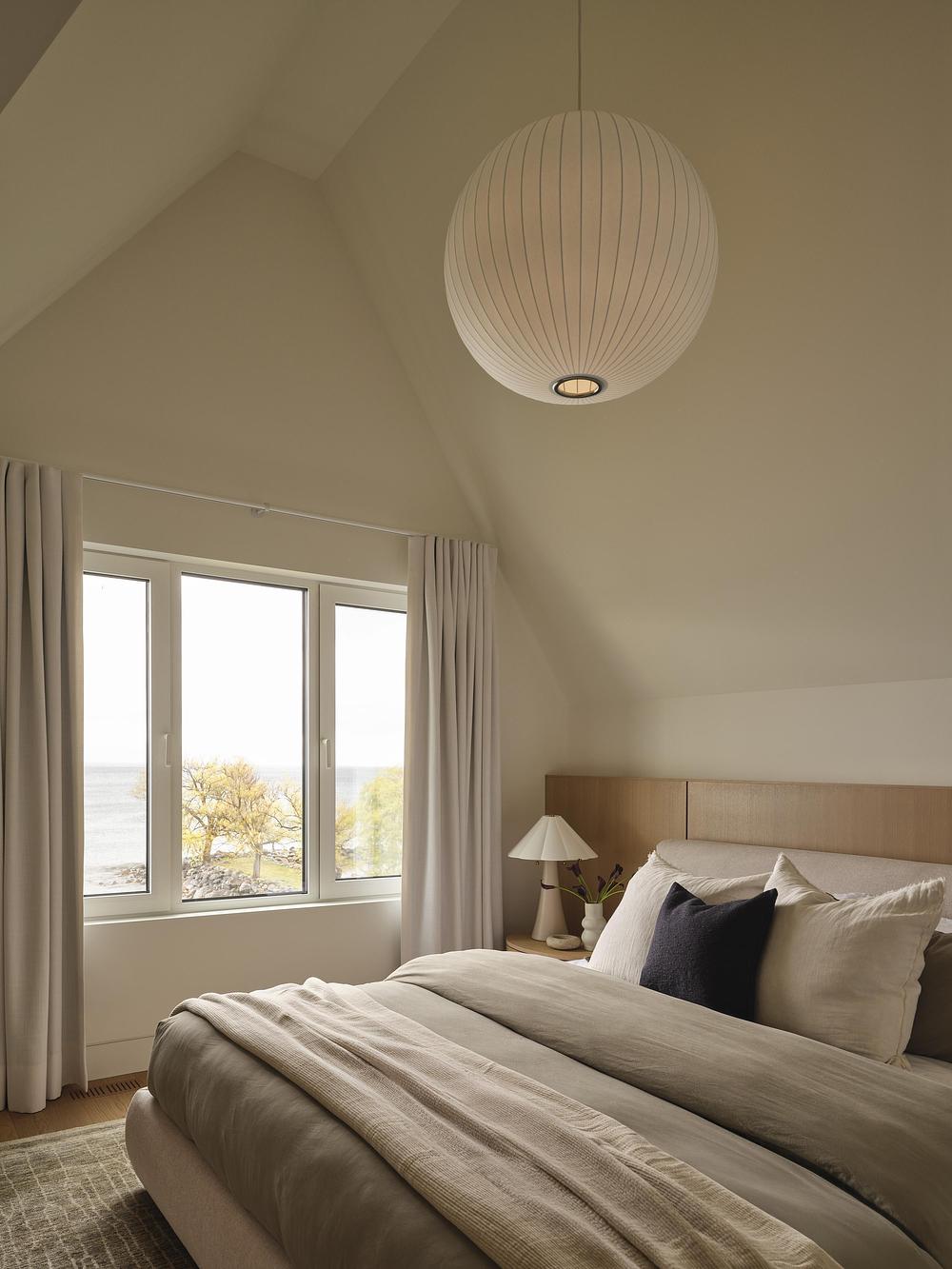 chambre décoration naturelle beige maison contemporaine face au lac Huron