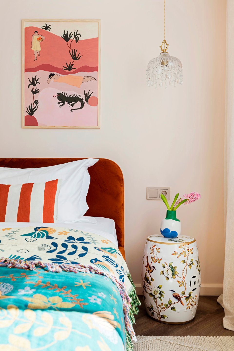 chambre décoration colorée vintage et bohème deux-pièces 35m2