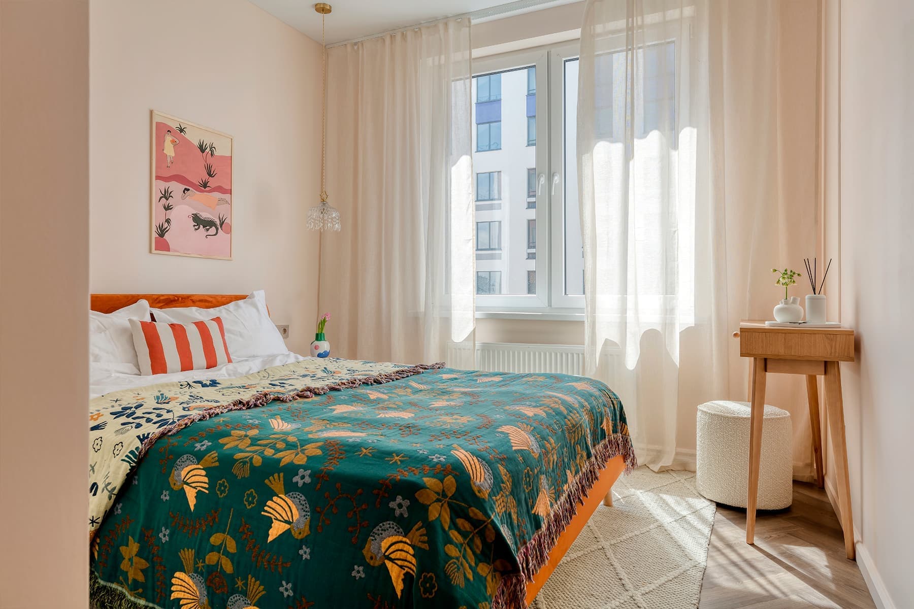 chambre décoration colorée vintage et bohème deux-pièces 35m2
