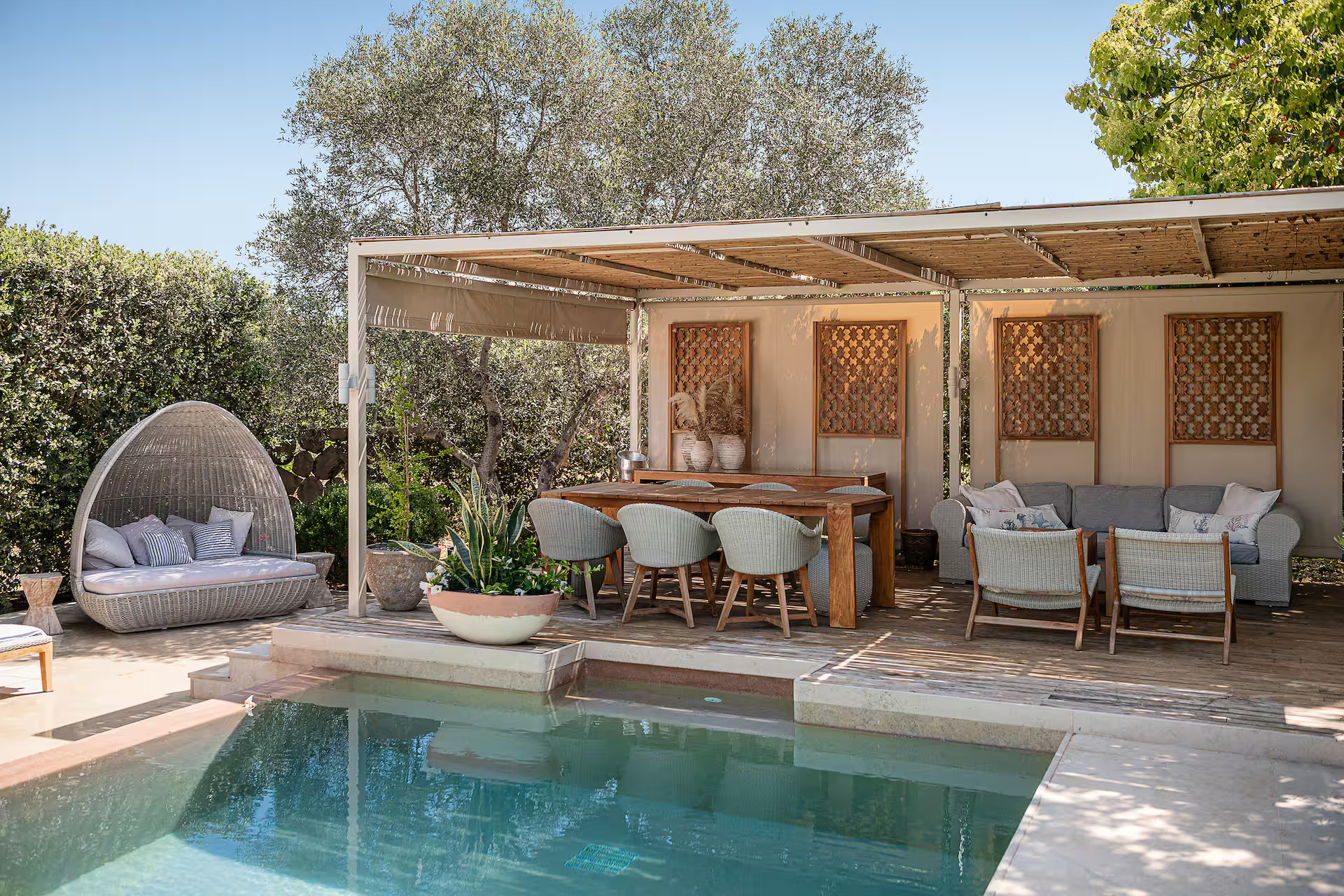 jardin avec piscine grande maison en pierres en Crète Villa Dimi jardin avec piscine grande maison en pierres en Crète Villa Dimi