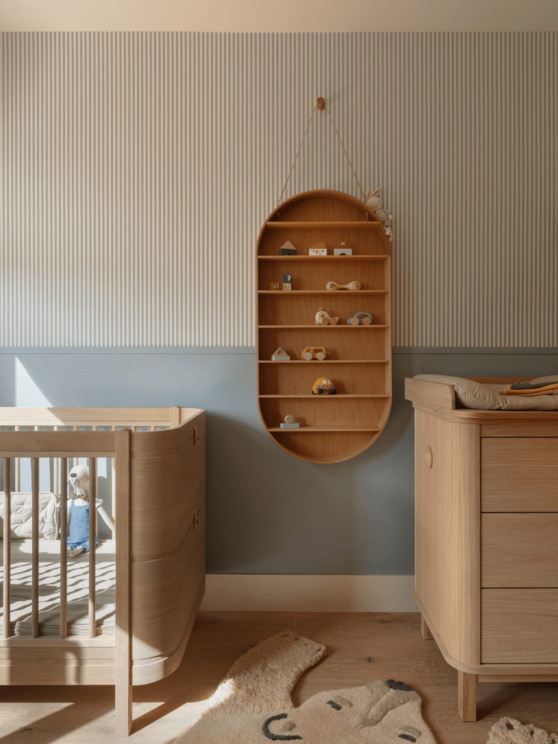 chambre bébé décoration contemporaine beige et bleue