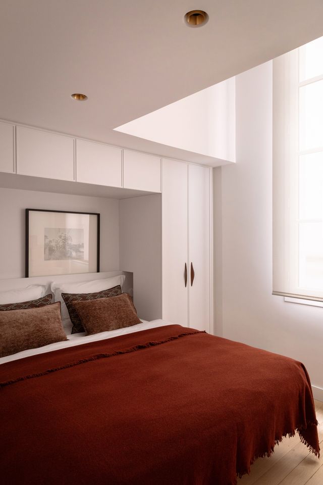 chambre appartement Paris décoration contemporaine par Elodie Sierocki photo : © bcdf studio