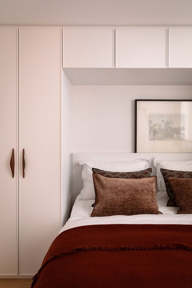 chambre appartement Paris décoration contemporaine par Elodie Sierocki photo : © bcdf studio