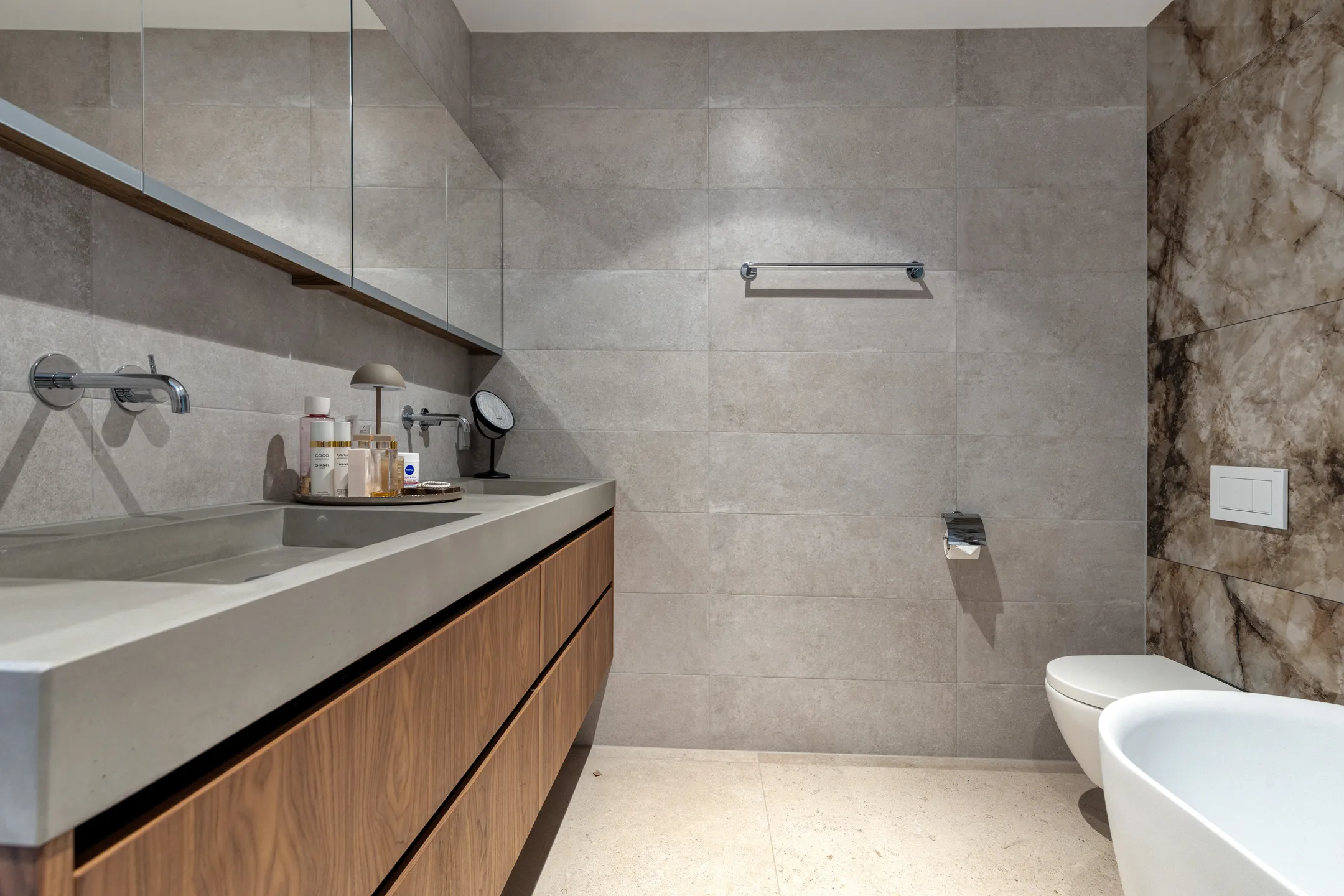 salle de bain décoration grise maison design Hollande salle de bain décoration grise maison design Hollande