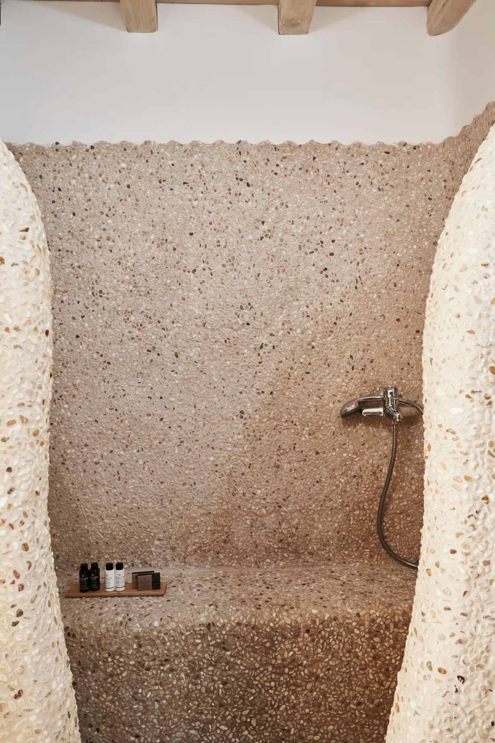 douche minérale maison de ville Mykonos
