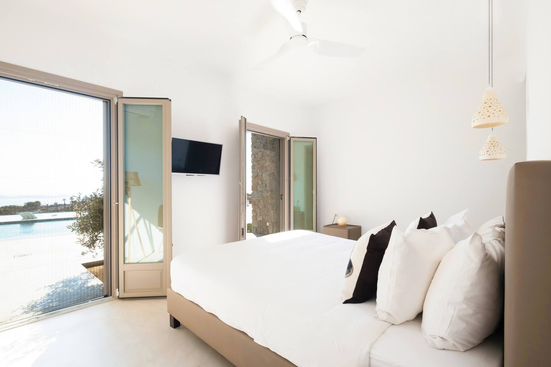 chambre maison Mykonos avec piscine décoration contemporaine