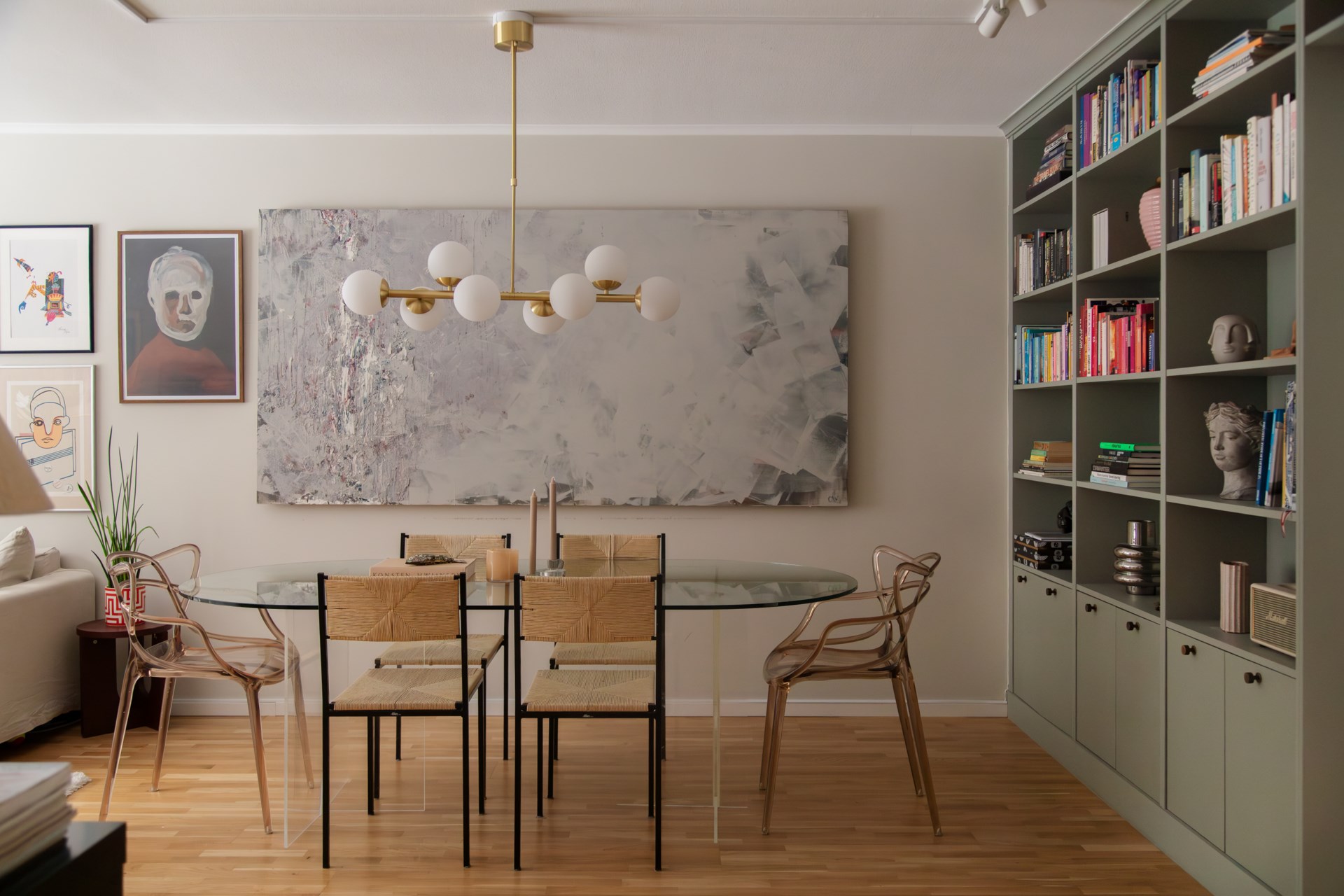 salle à manger décoration scandinave avec bibliothèque sur mesure salle à manger décoration scandinave avec bibliothèque sur mesure