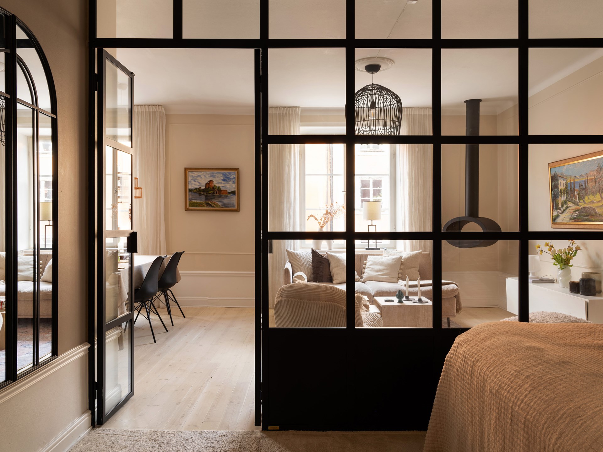 chambre avec verrière décoration scandinave beige deux-pièces 51m2 chambre avec verrière décoration scandinave beige deux-pièces 51m2