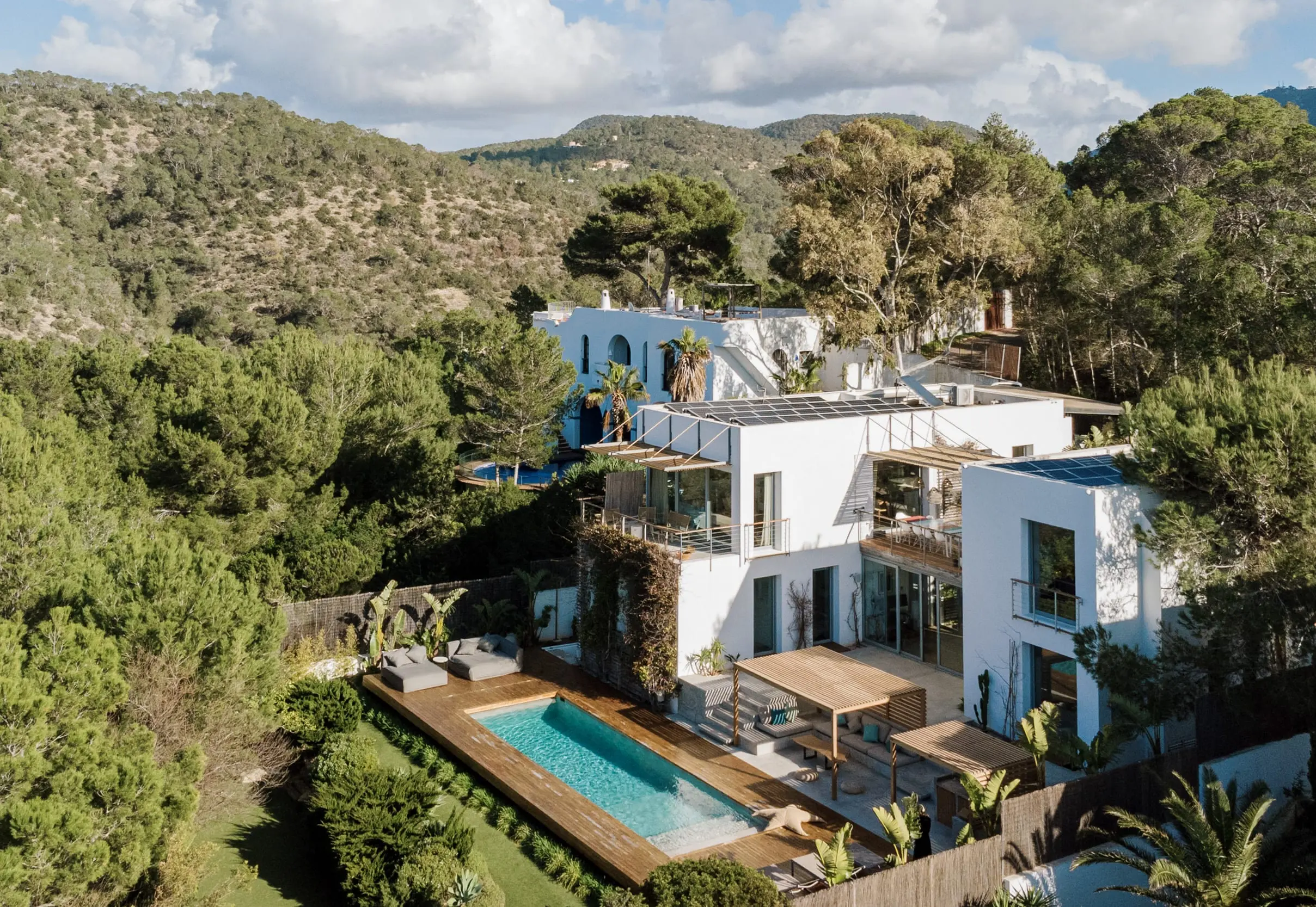 terrasse avec piscine maison face à la mer à Ibiza