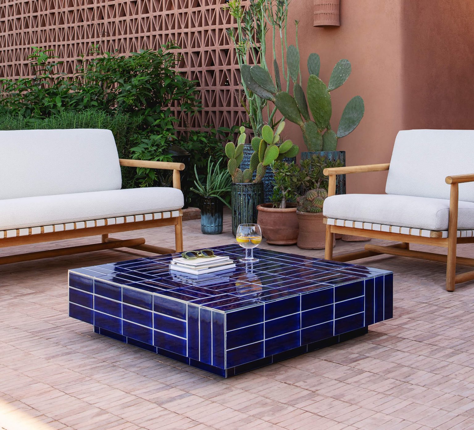terrasse avec mobilier AM PM outdoor 2026