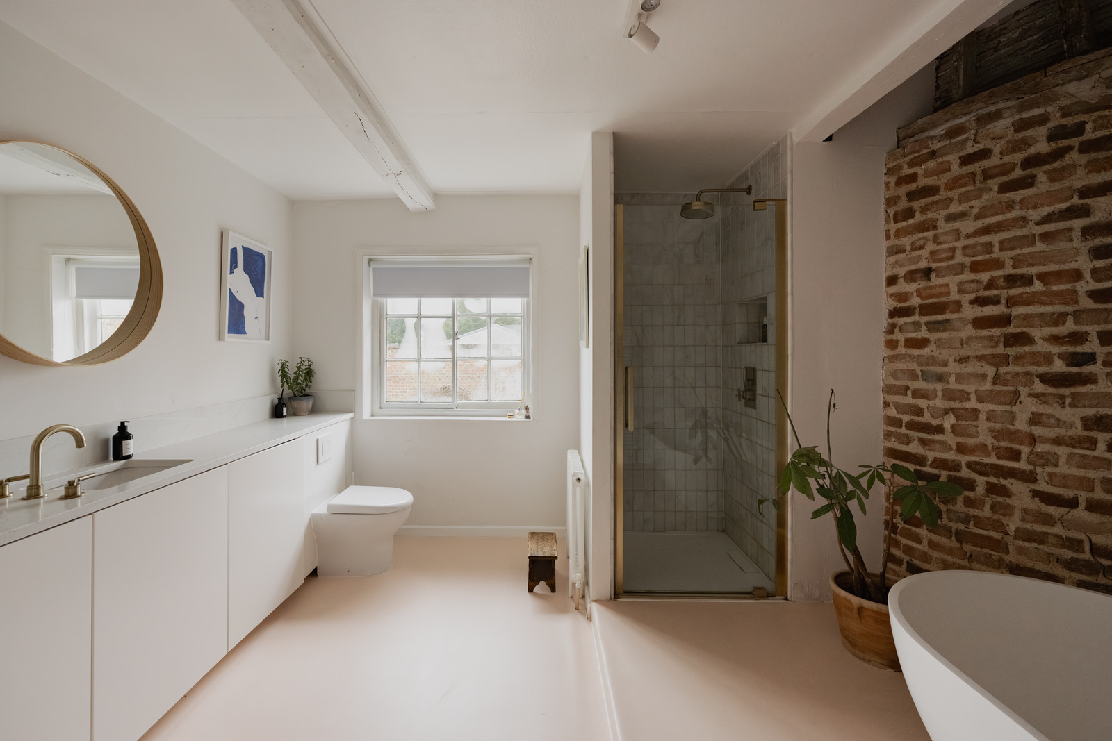 designer bathroom renovated 18th-century house in the English countryside designer bathroom renovated 18th-century house in the English countryside
